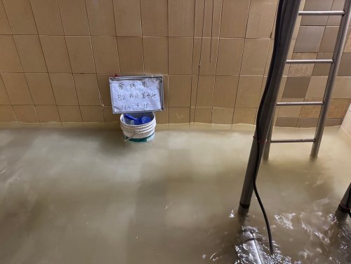 清洗蓄水池和頂樓水塔