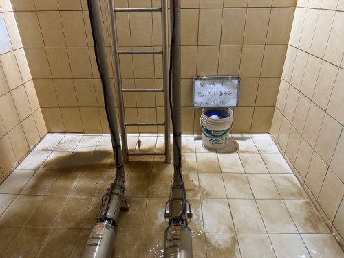 清洗蓄水池和頂樓水塔